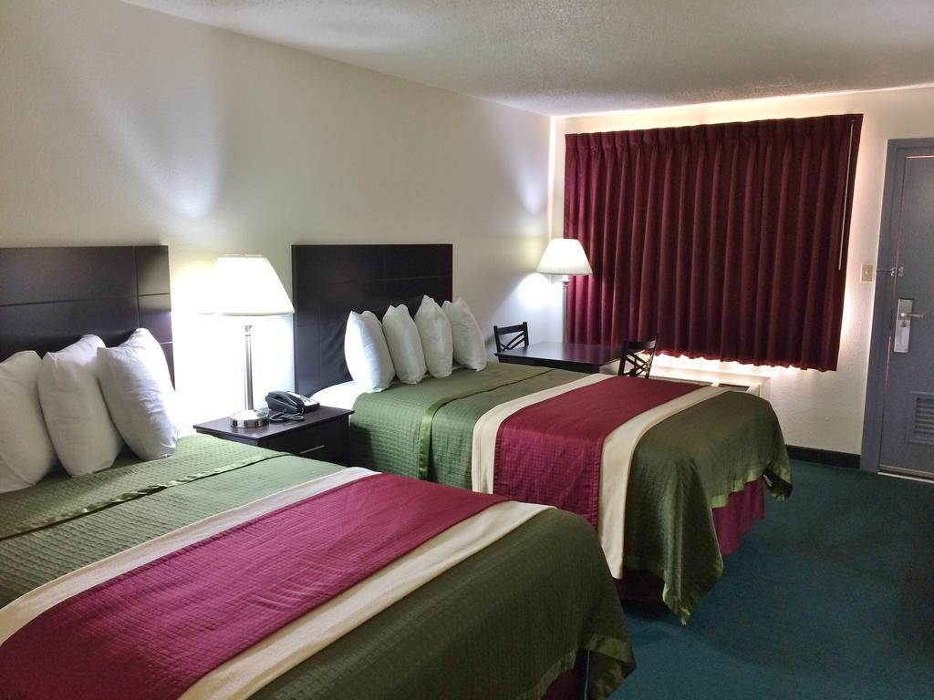 Travel Inn & Suites Atlanta Texas Eksteriør bilde